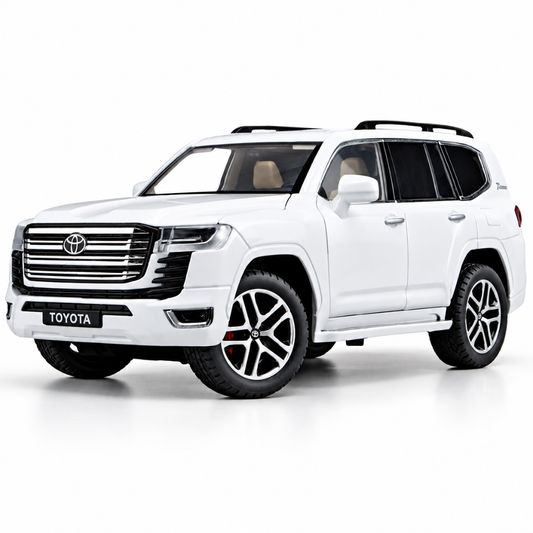 Toyota Land Cruiser 1:24 Die-Cast Model Car – White | Light & Sound
