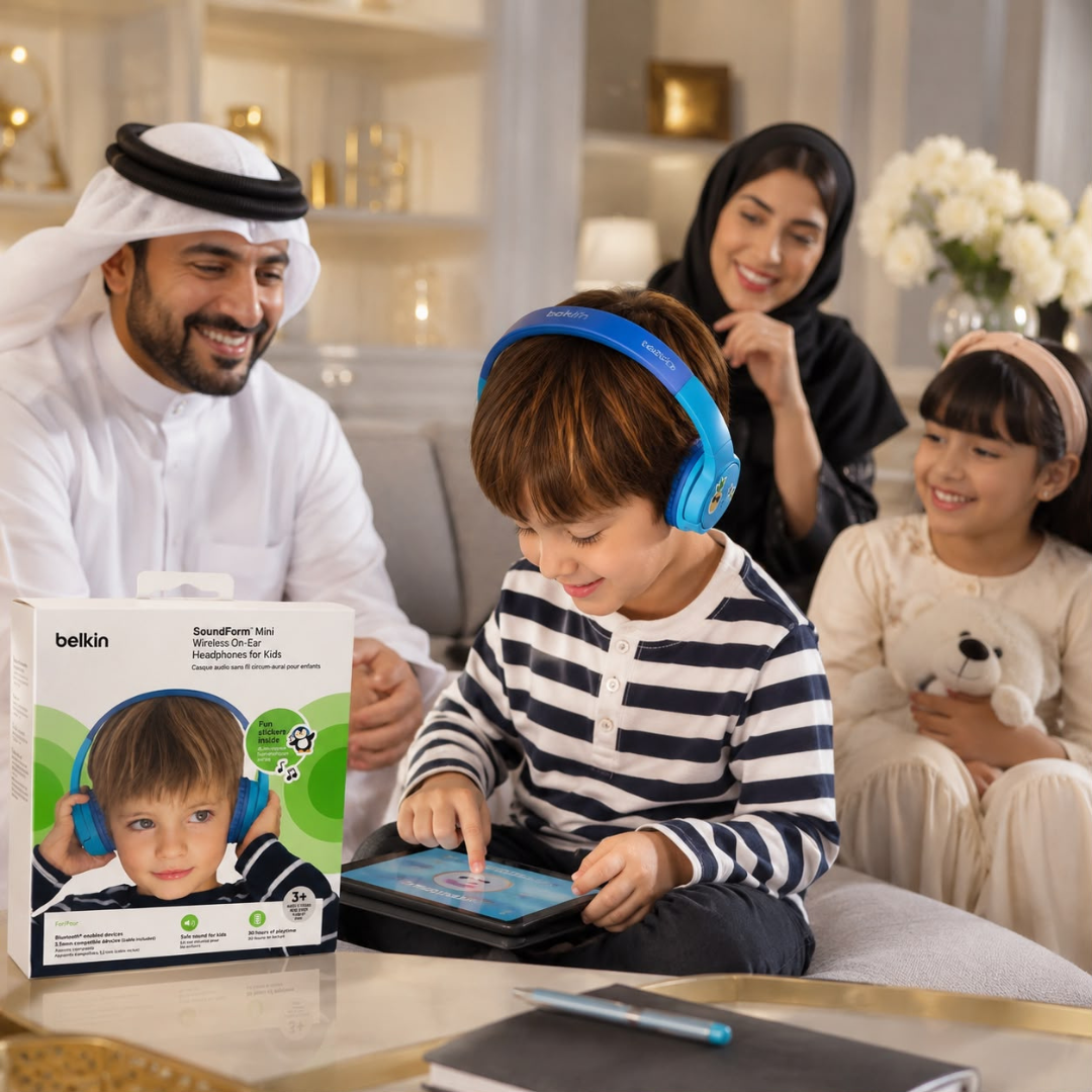 Belkin SoundForm™ Mini Wireless Headphones for Kids Blue